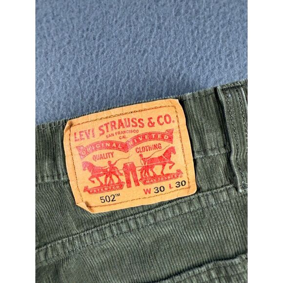 Levis 502 Pants Mens 30x28* Green Corduroy Regular Fit Tapered Leg Stretch Chino - Picture 4 of 12